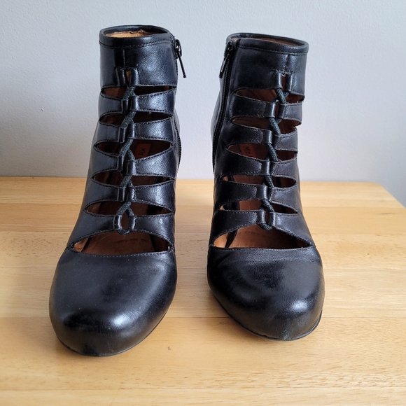 Miz Mooz THRONE Ankle Boots - Picture 4 of 5